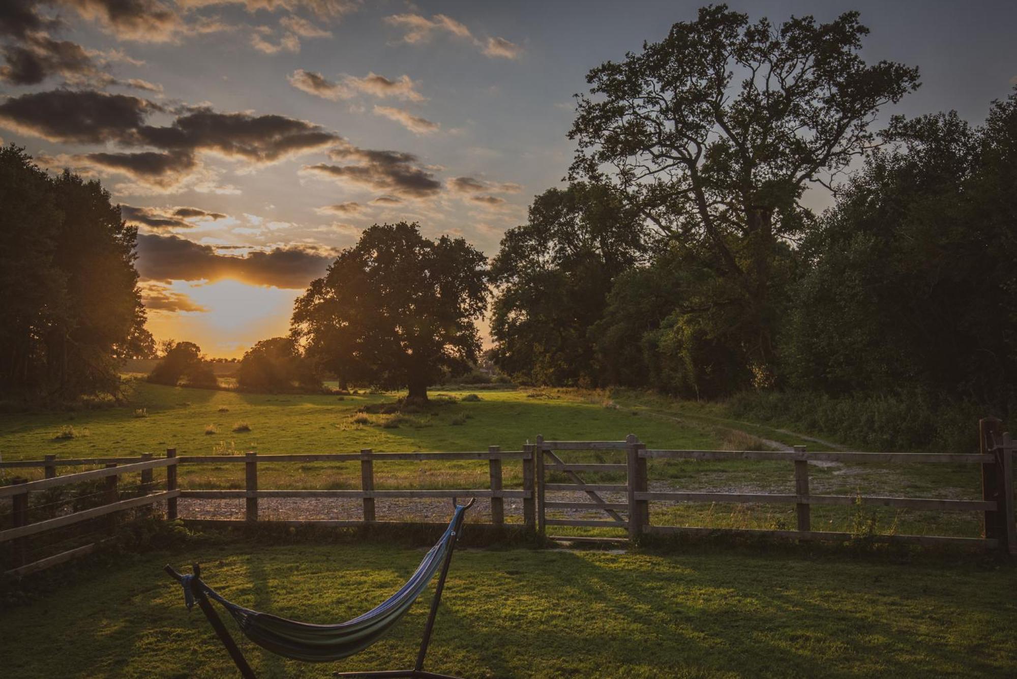 The Hideaway At Hiddenwood Glamping Hotel Corsley Luaran gambar